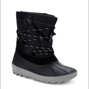 Pajar Boy's winter waterproof boots